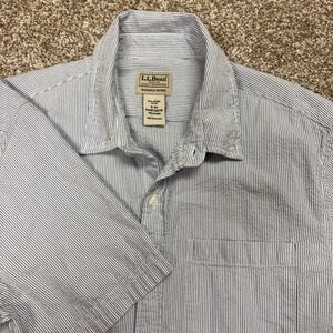 LL Bean Mens Slightly Fitted Seersucker Short Sleeve Button Up Striped Medium